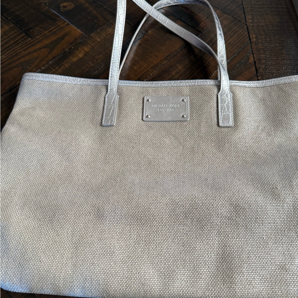 Michael Kors Beige Textured Tote
